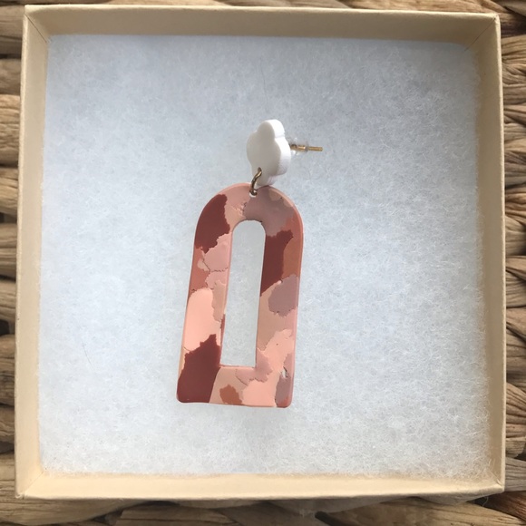 Red & Peach Clay Dangle Earrings - Picture 4 of 5